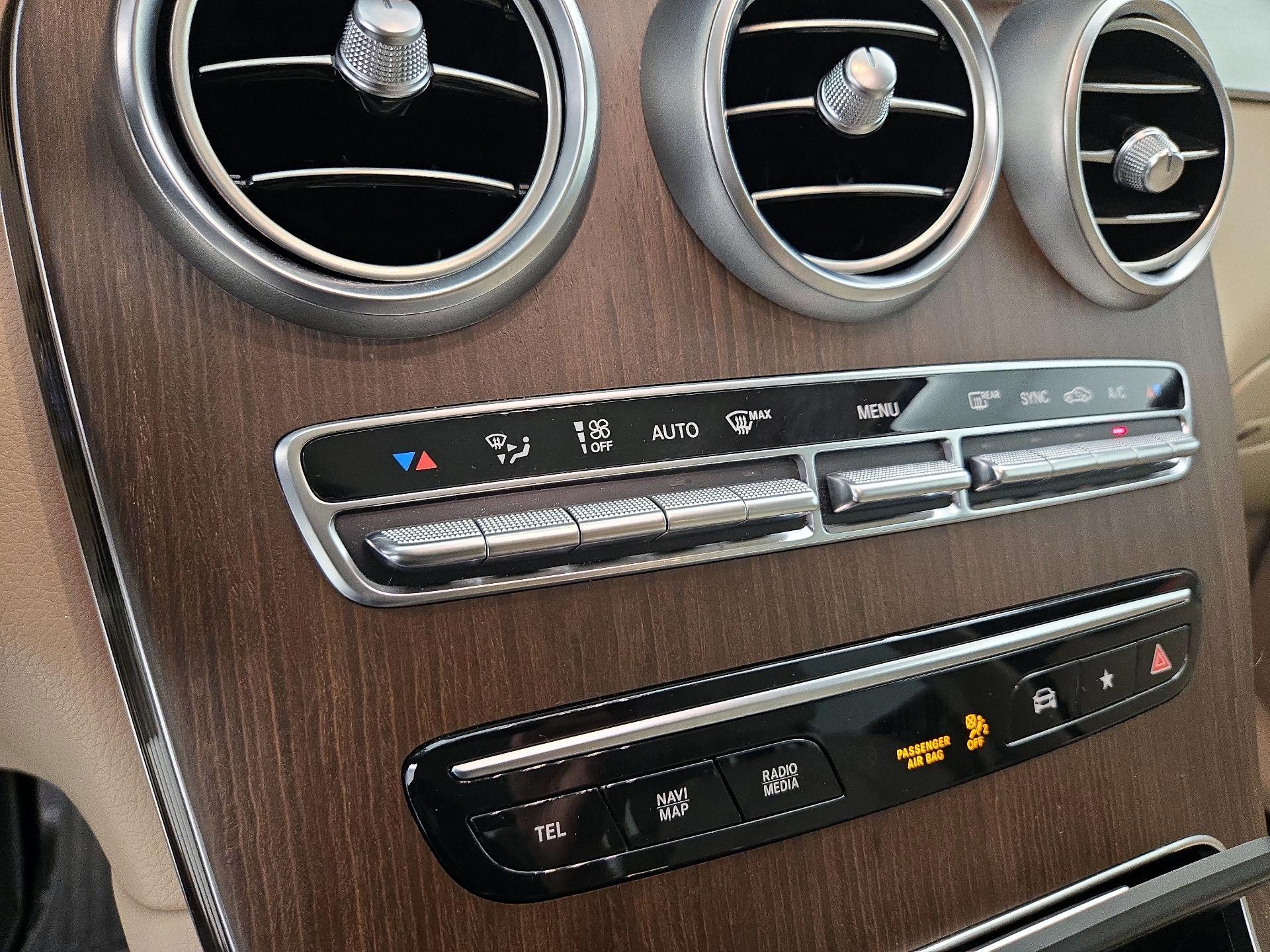 Thumbnail: 2021 Mercedes-Benz GLC - 16