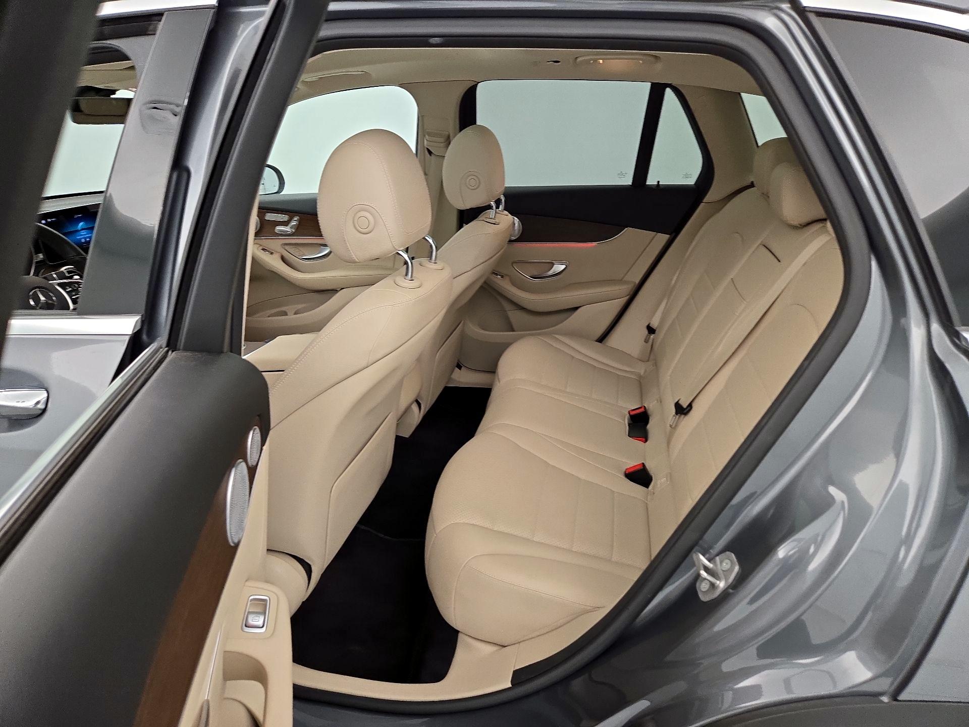 Thumbnail: 2021 Mercedes-Benz GLC - 20