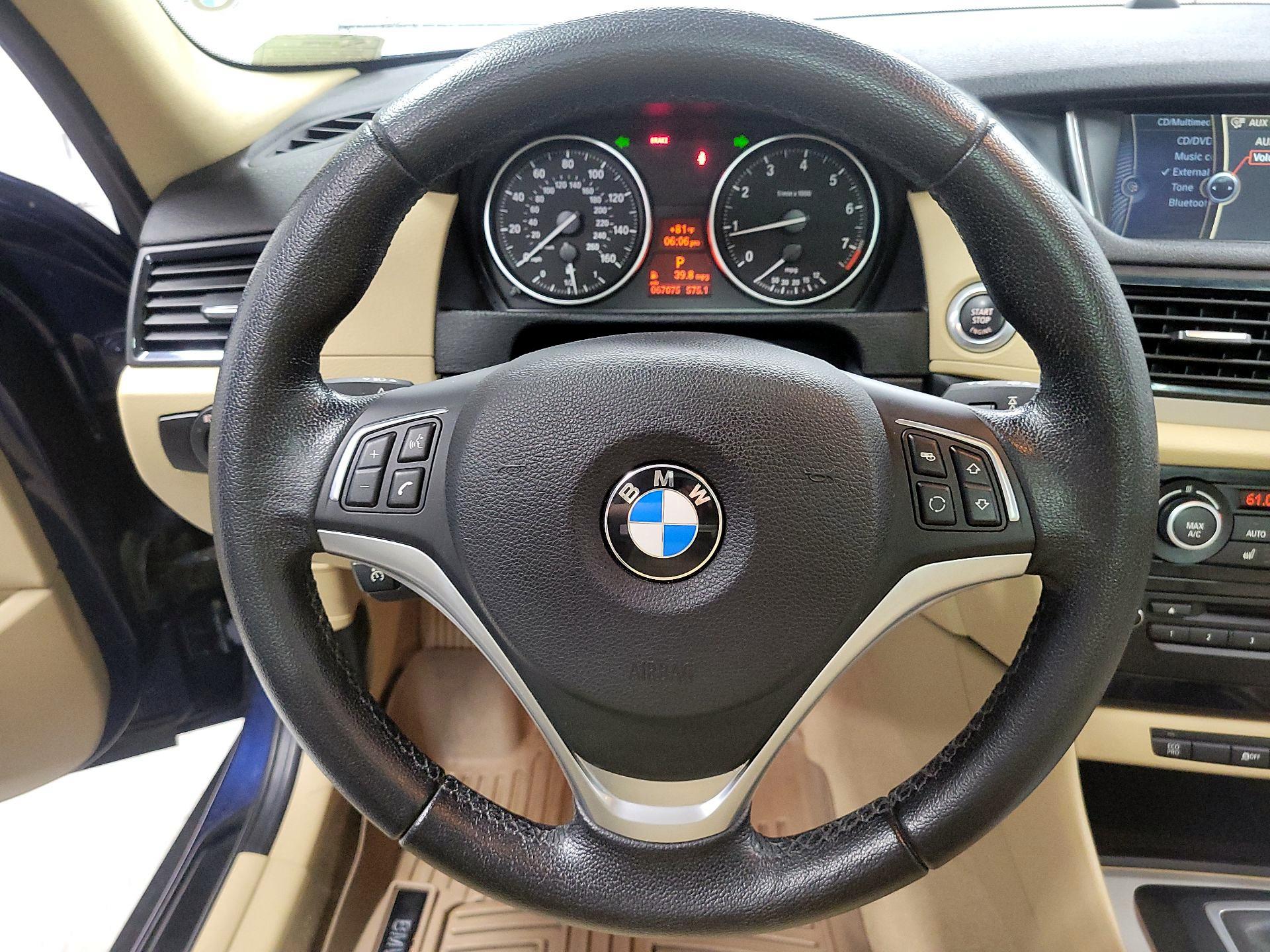 Thumbnail: 2015 BMW X1 - 10