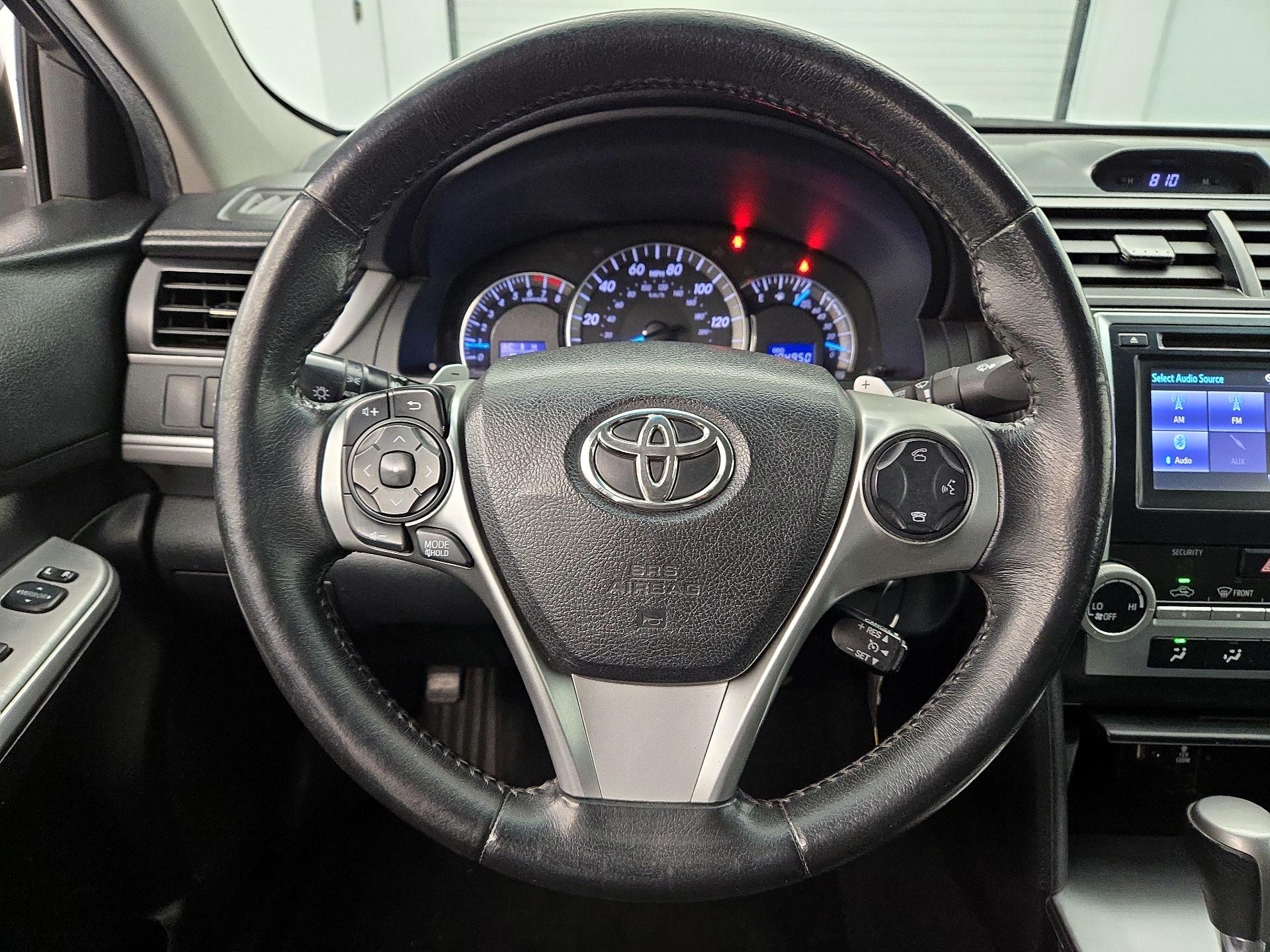 Thumbnail: 2014 Toyota Camry - 10