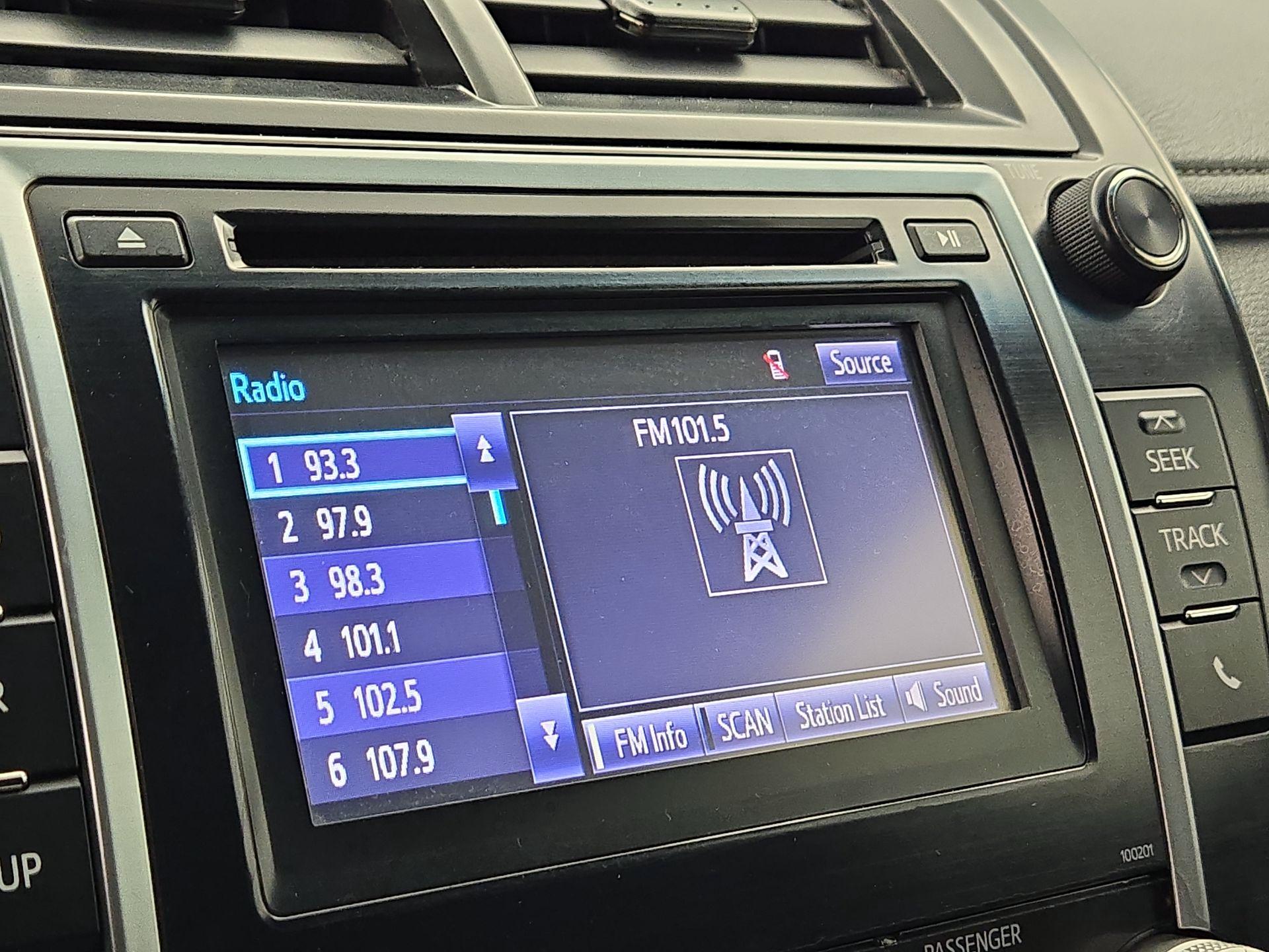 Thumbnail: 2014 Toyota Camry - 15
