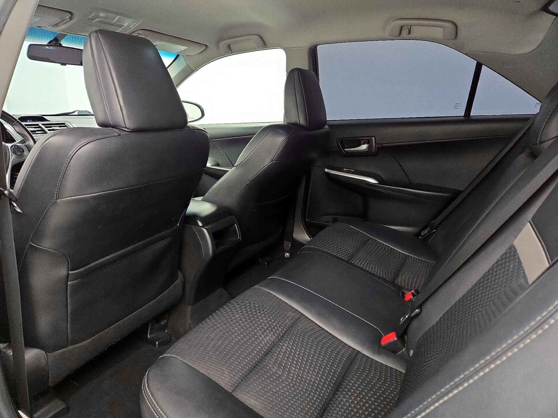 Thumbnail: 2014 Toyota Camry - 19