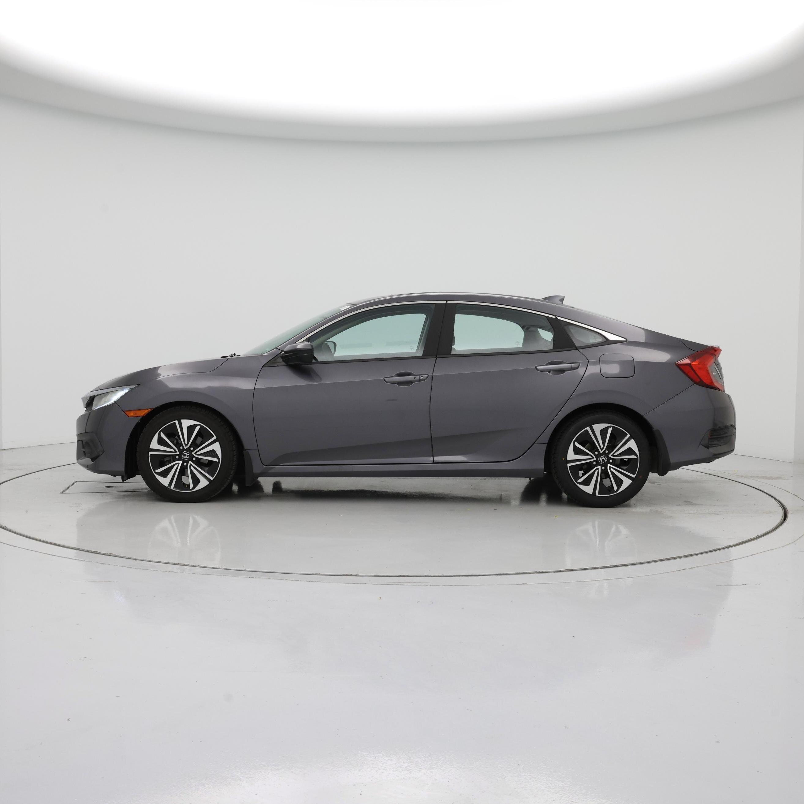 Thumbnail: 2016 Honda Civic - 3