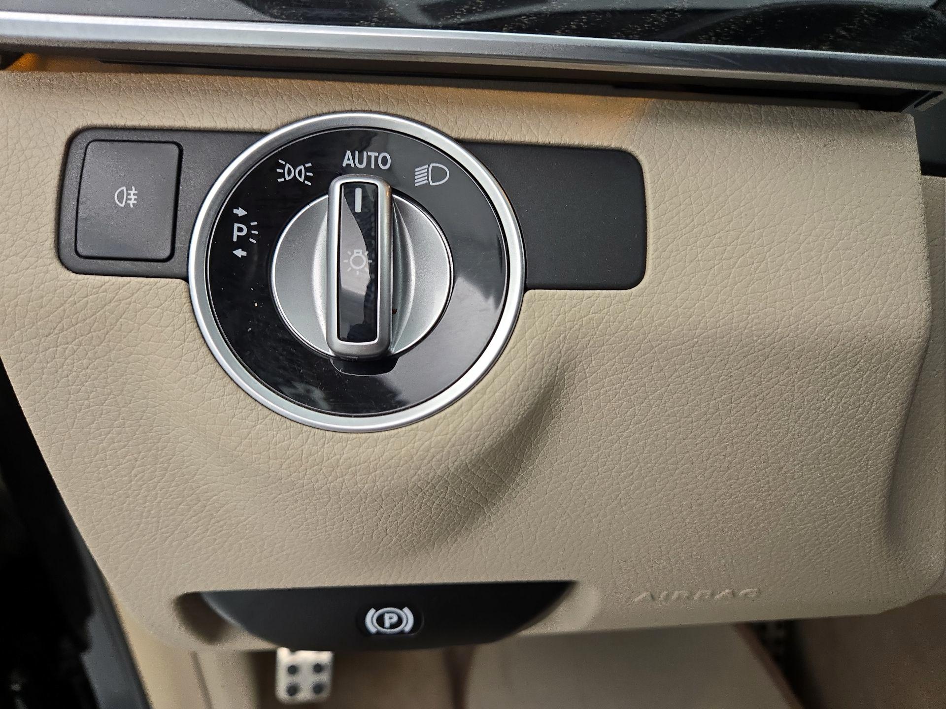 Thumbnail: 2016 Mercedes-Benz E-Class - 13
