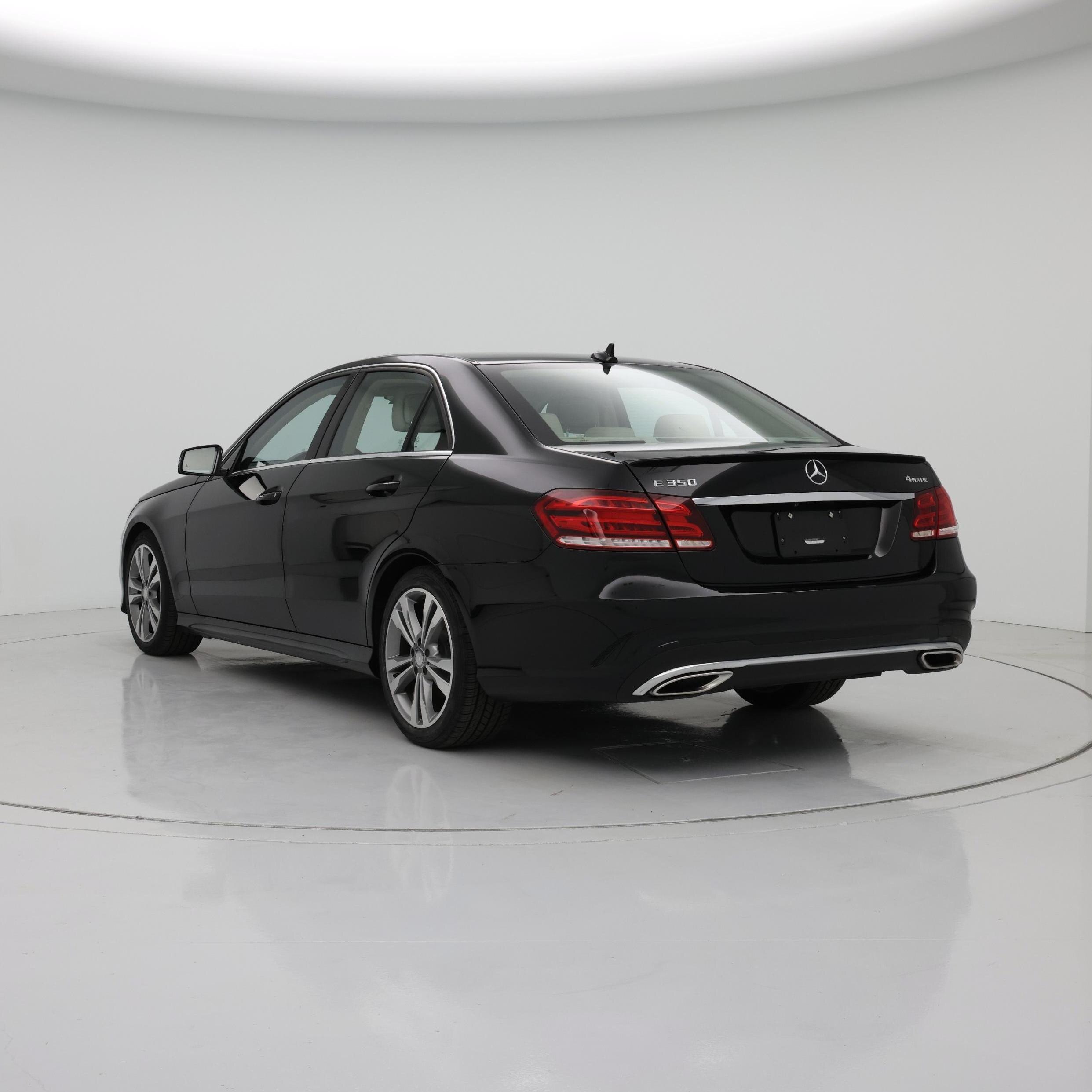 Thumbnail: 2016 Mercedes-Benz E-Class - 2