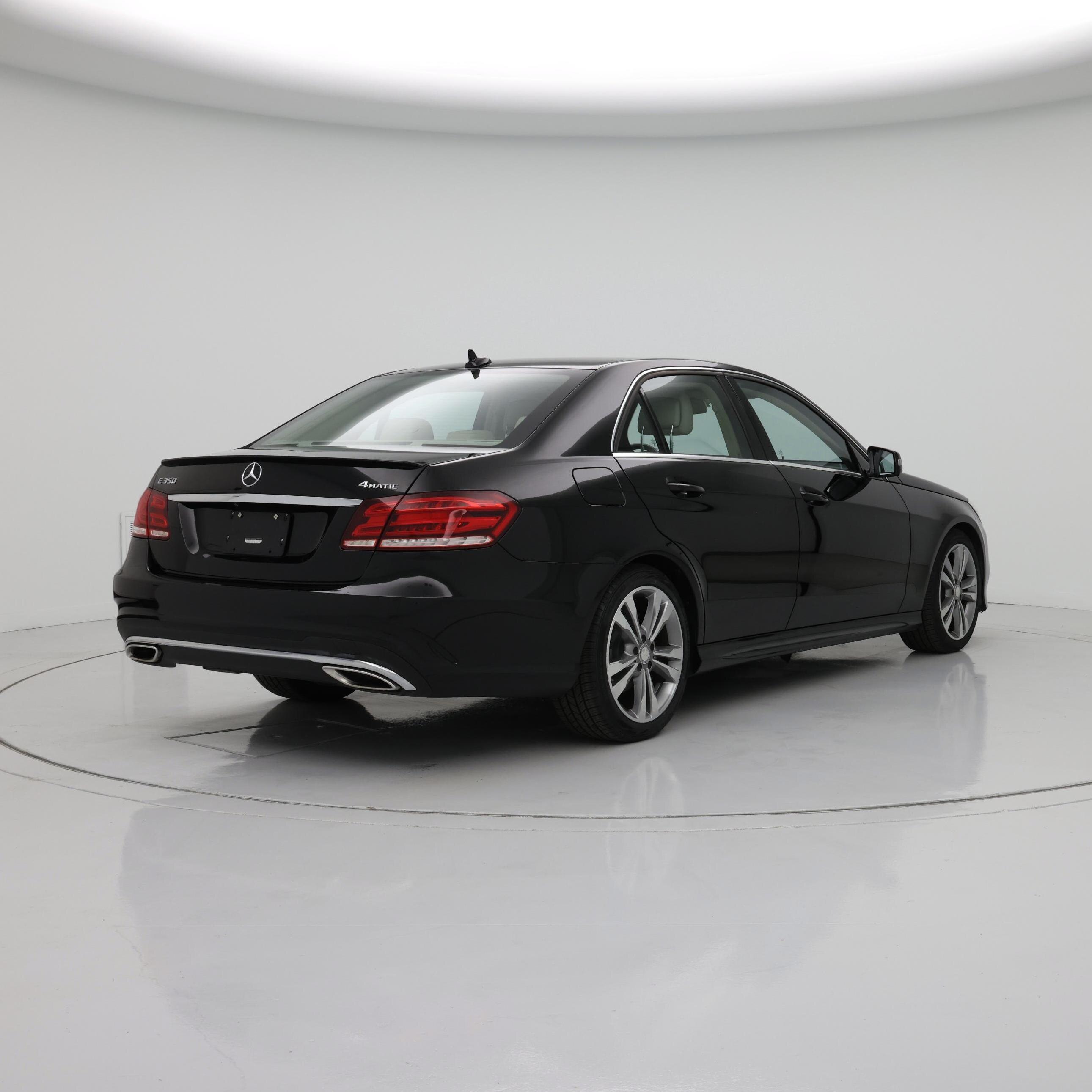 Thumbnail: 2016 Mercedes-Benz E-Class - 8