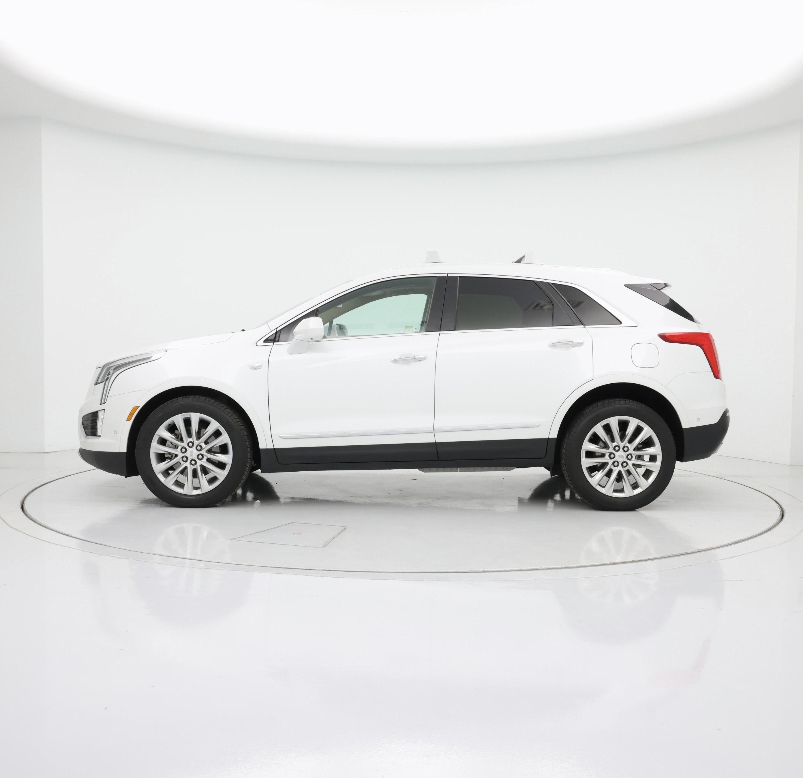 Thumbnail: 2018 Cadillac XT5 - 3