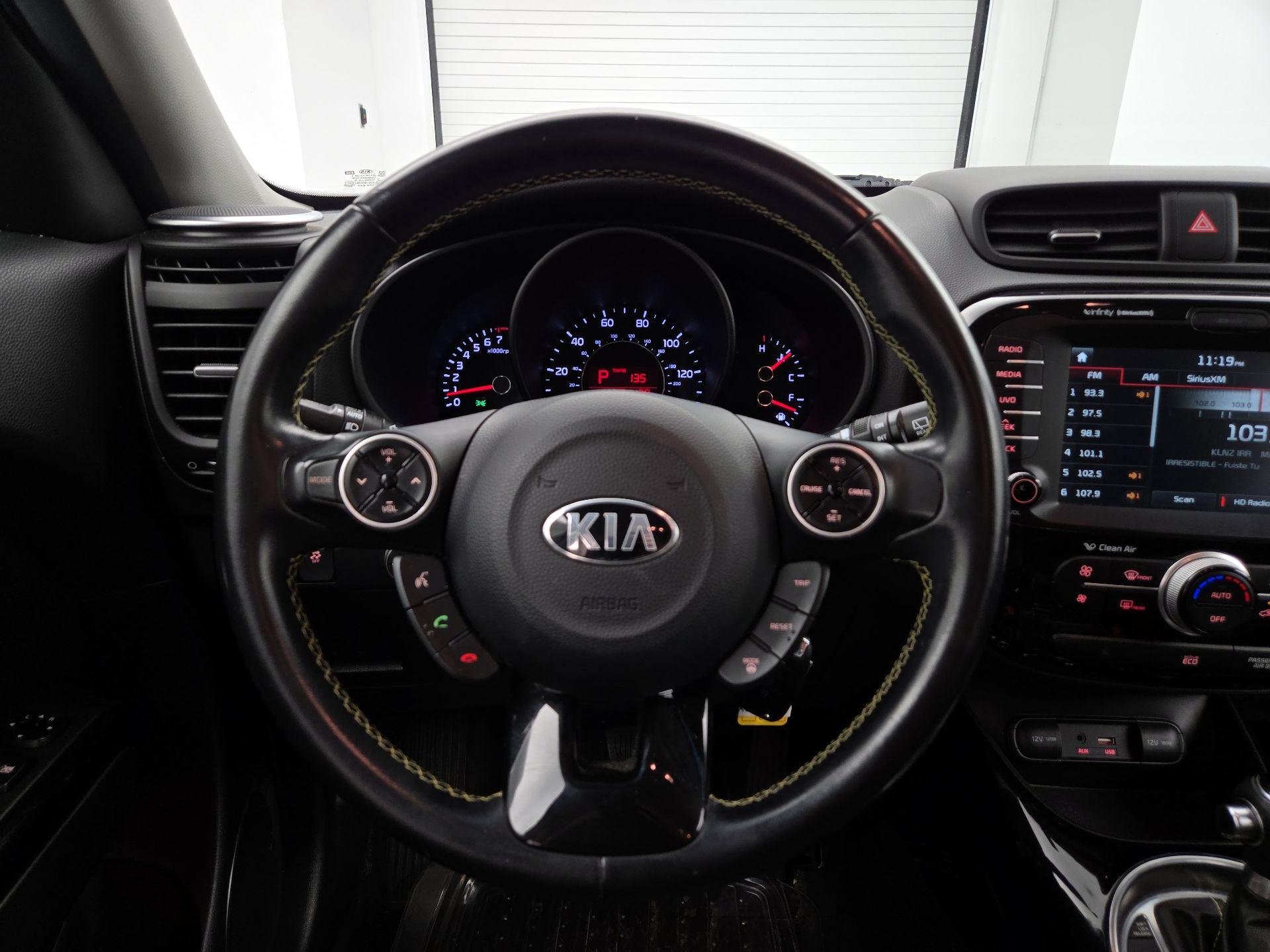 Thumbnail: 2016 Kia Soul - 10