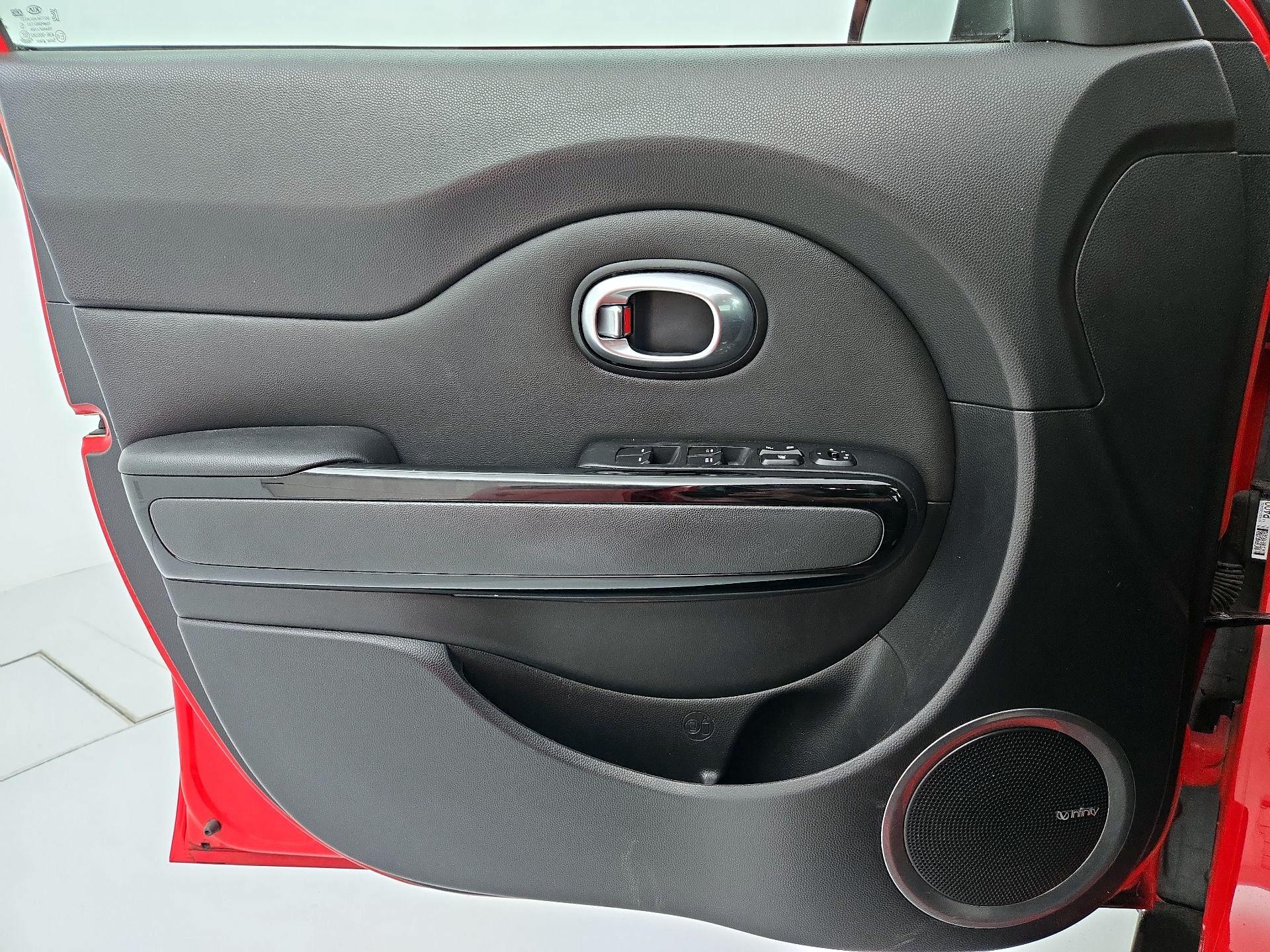 Thumbnail: 2016 Kia Soul - 12