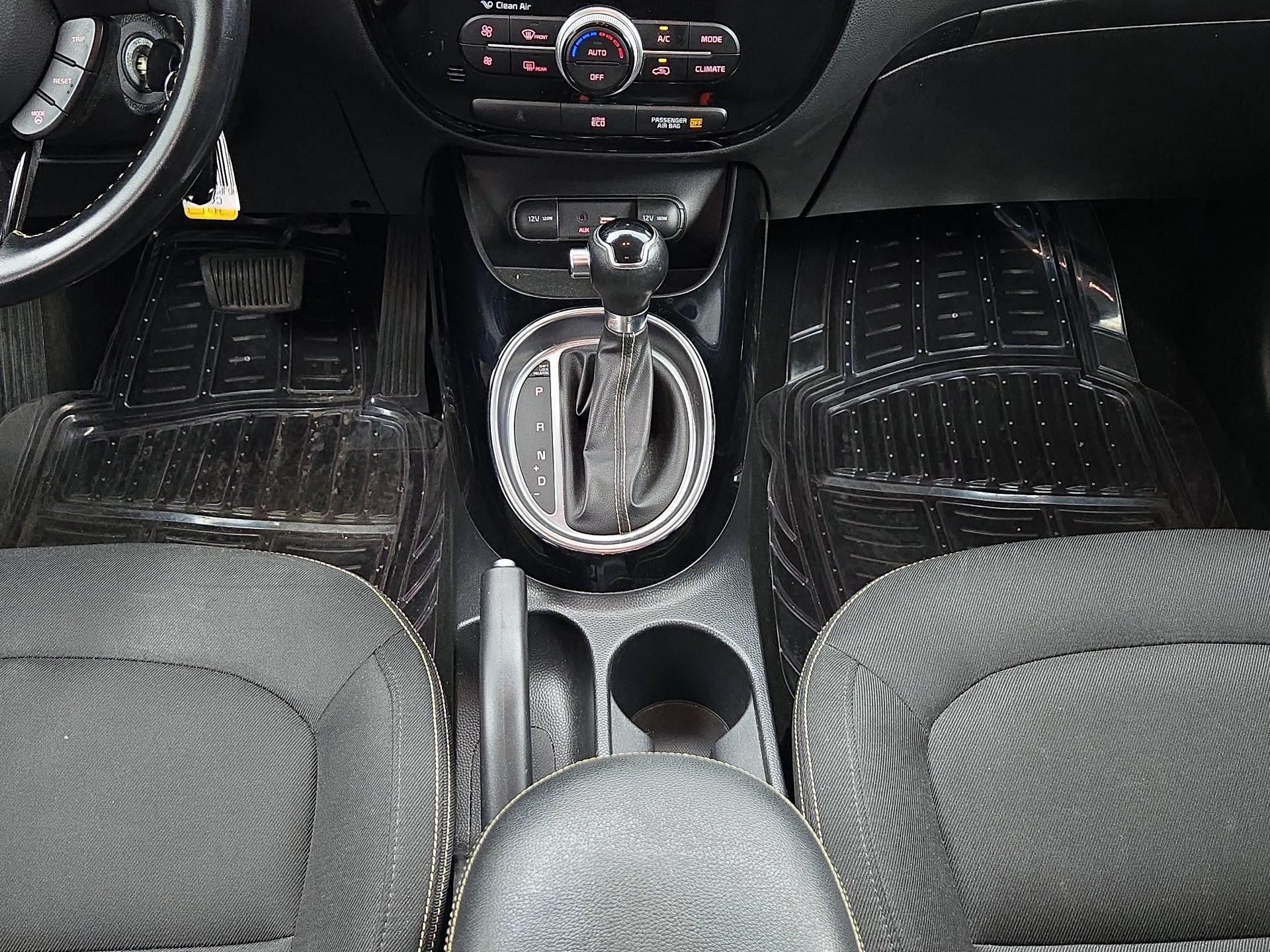Thumbnail: 2016 Kia Soul - 18