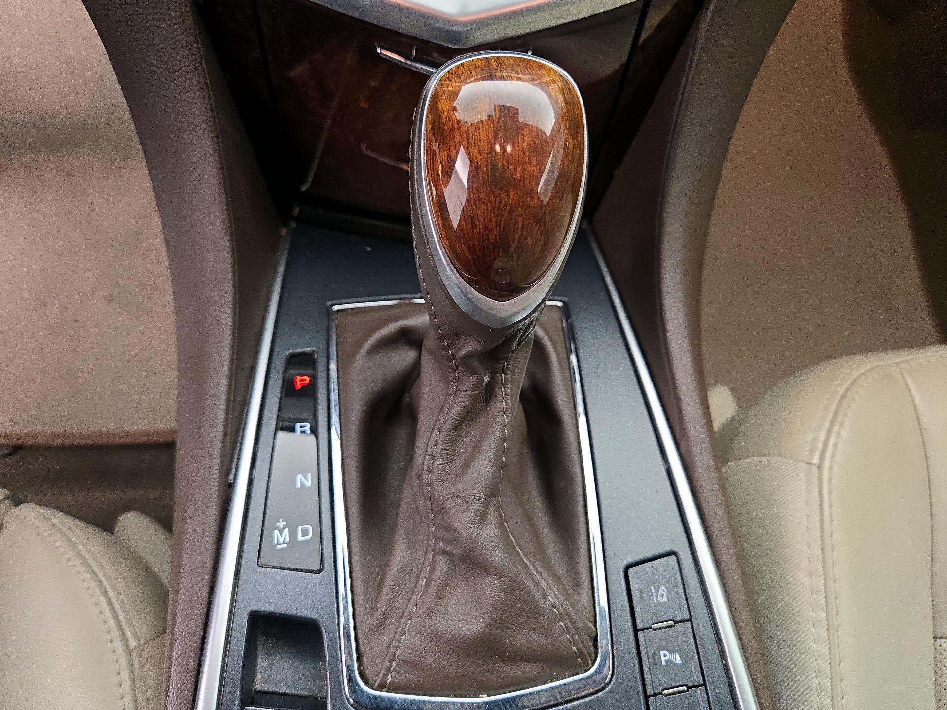 Thumbnail: 2016 Cadillac SRX - 17