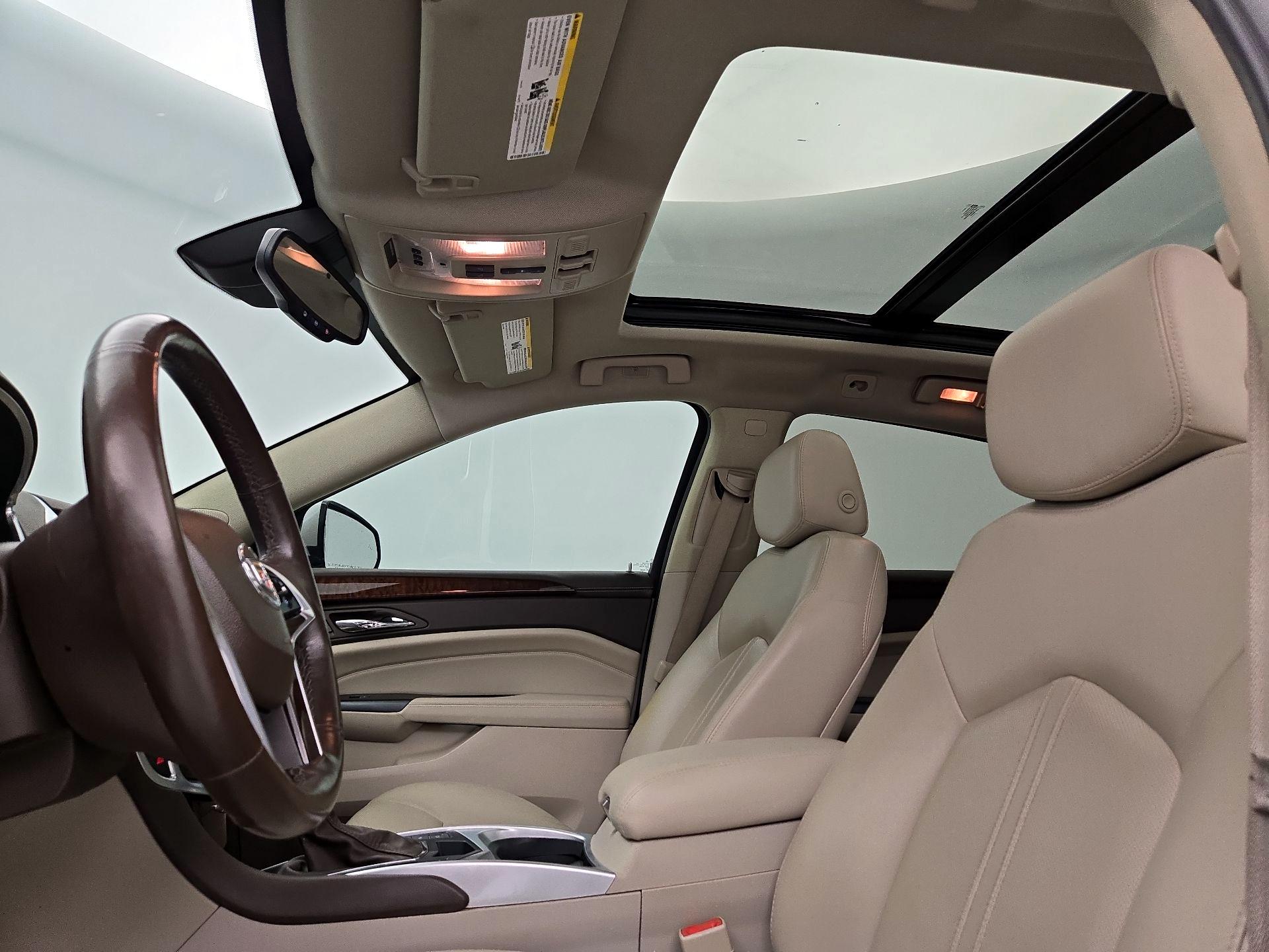 Thumbnail: 2016 Cadillac SRX - 19