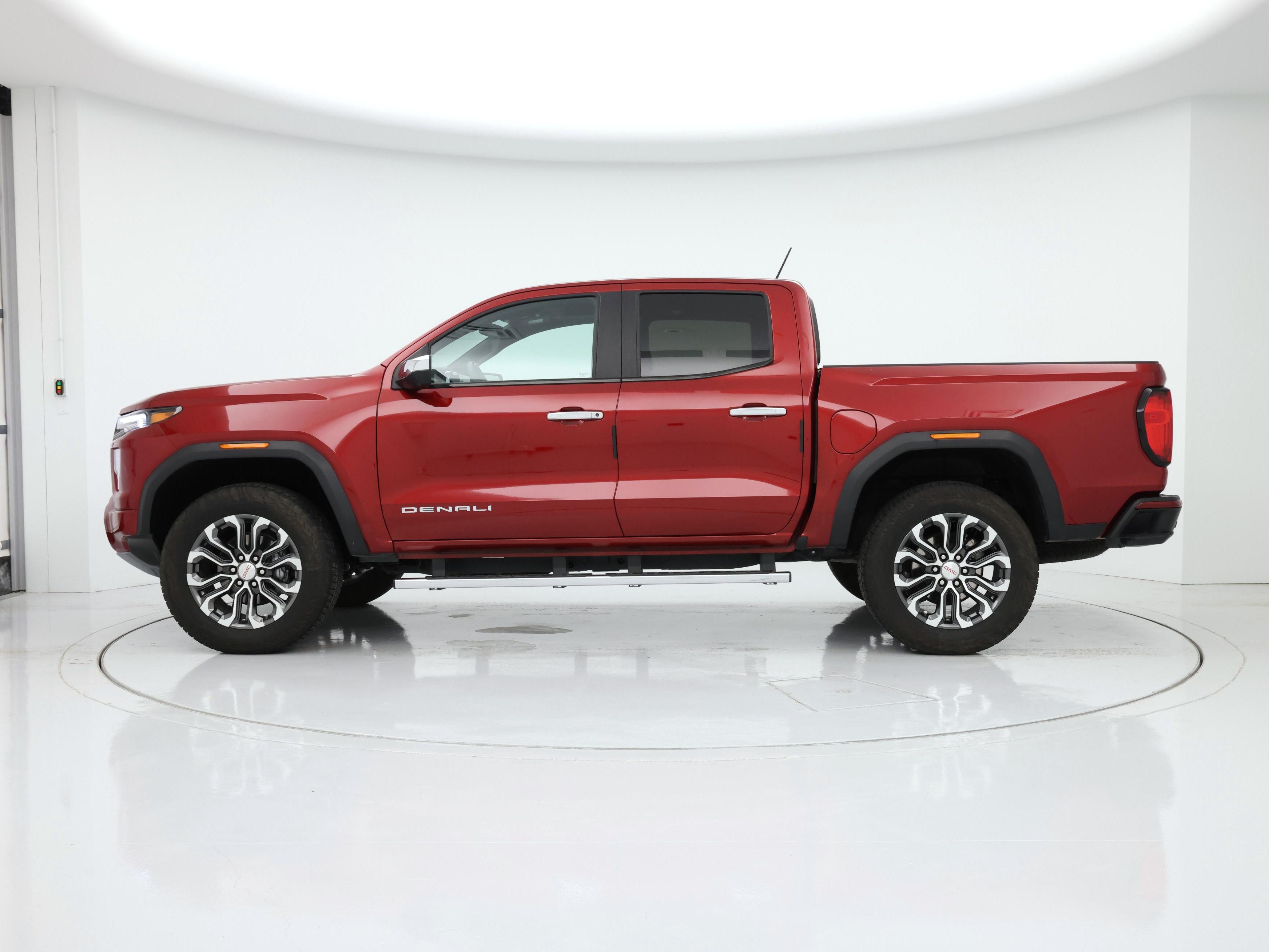 Thumbnail: 2024 GMC Canyon - 3