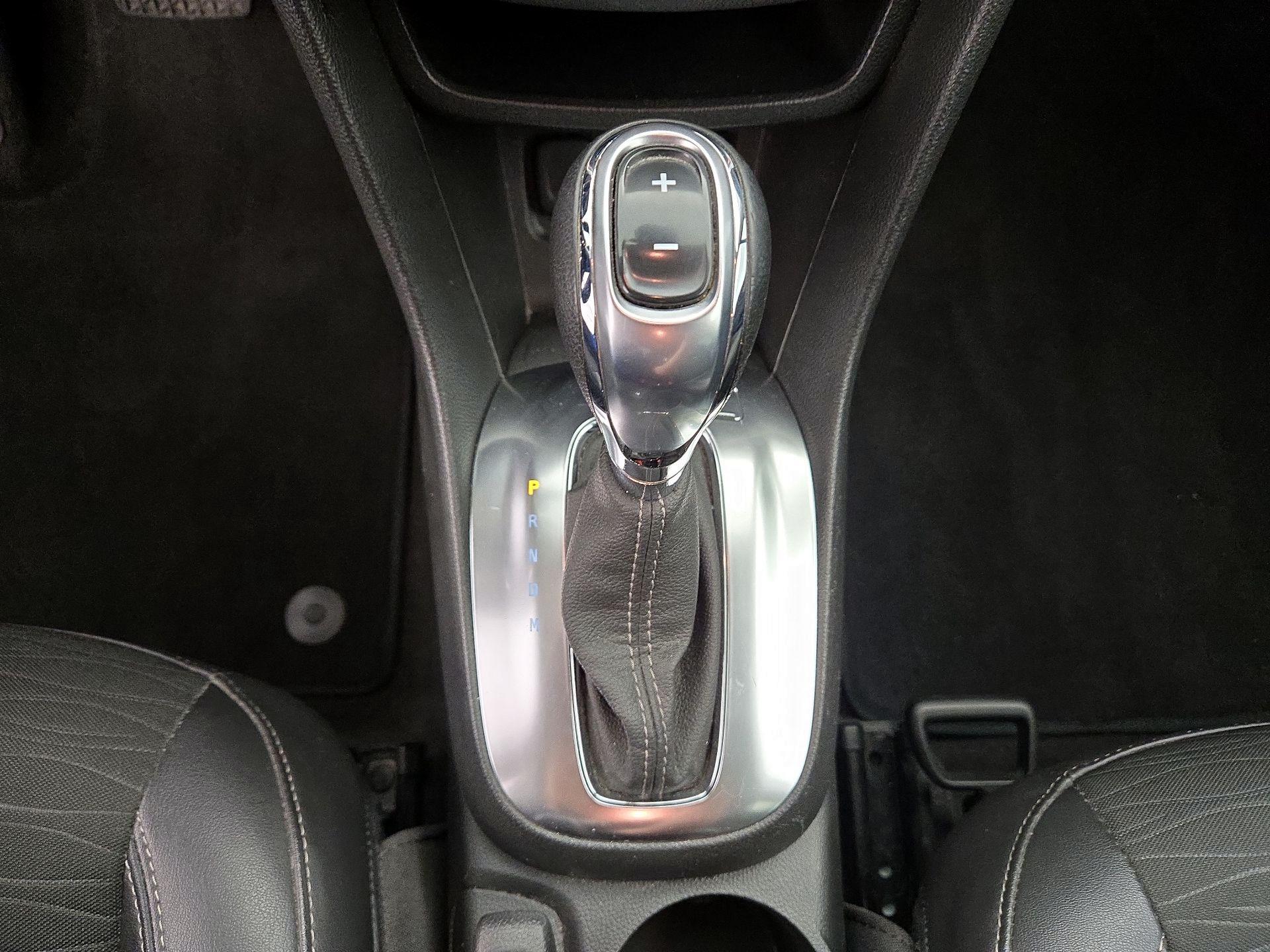 Thumbnail: 2016 Buick Encore - 17