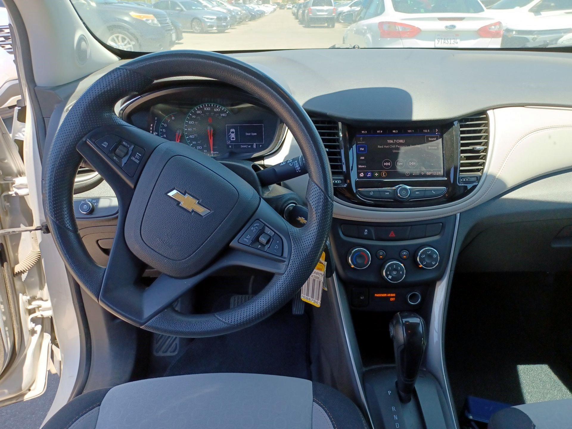 Thumbnail: 2020 Chevrolet Trax - 8