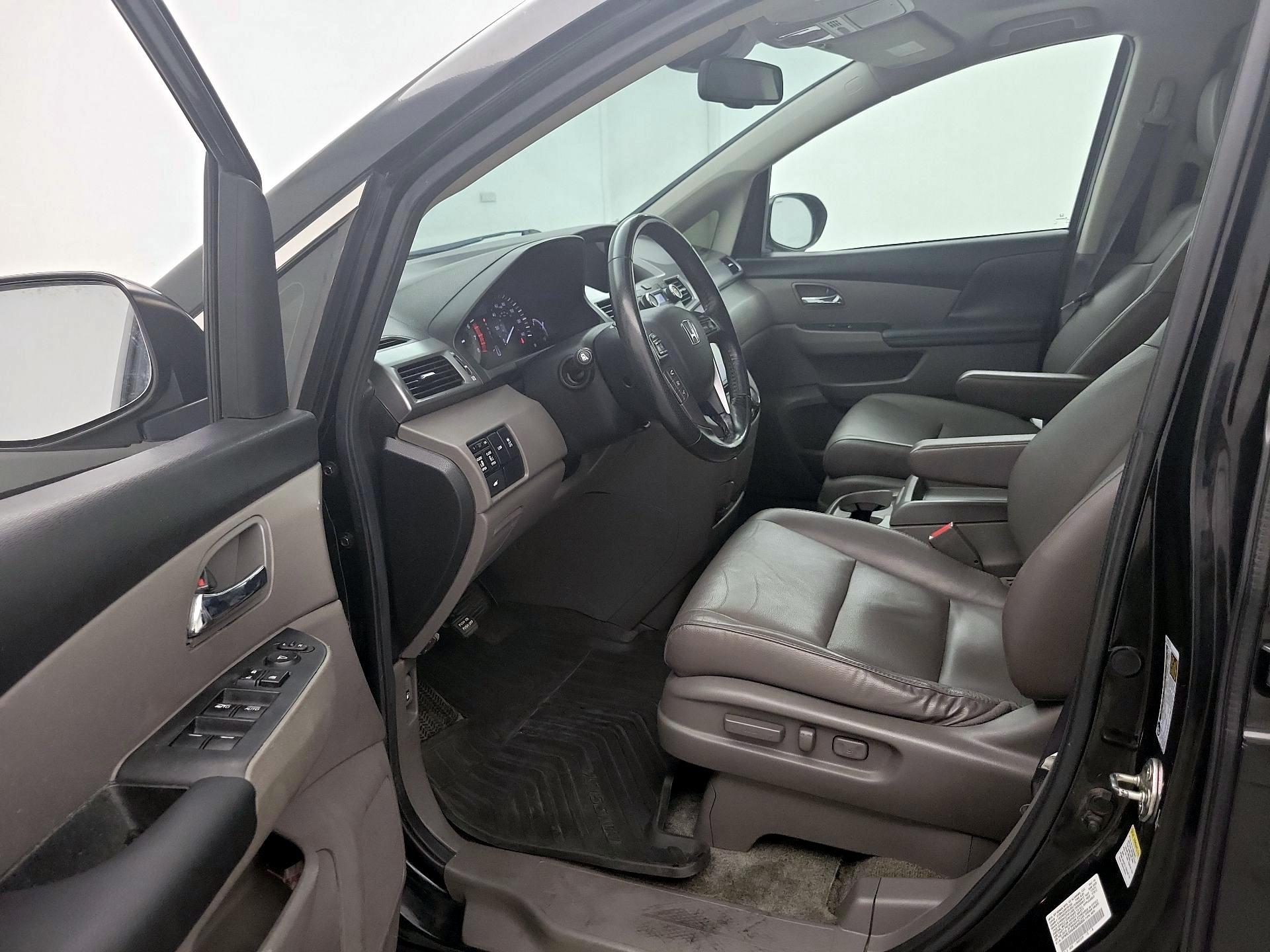 Thumbnail: 2014 Honda Odyssey - 11