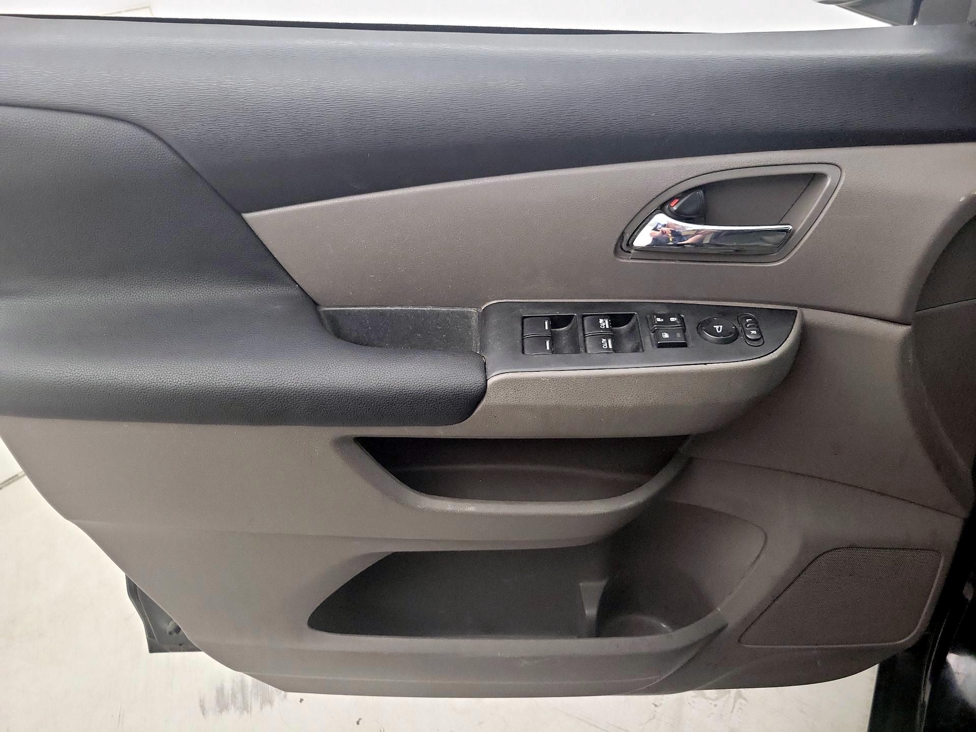 Thumbnail: 2014 Honda Odyssey - 12