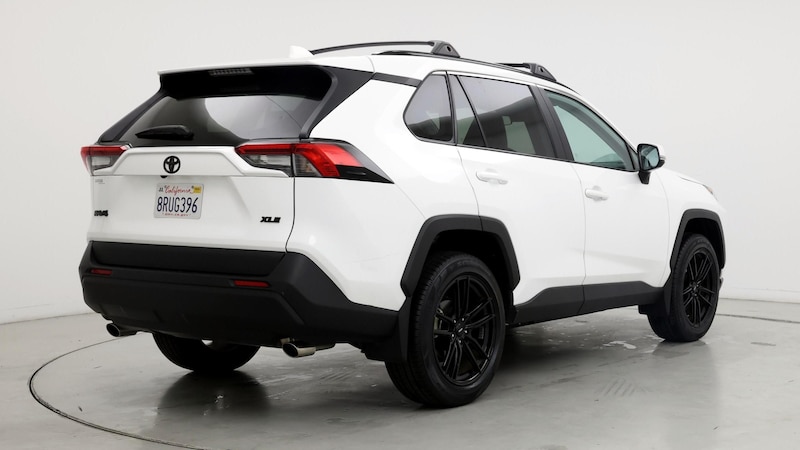 2020 Toyota RAV4 XLE Premium 8