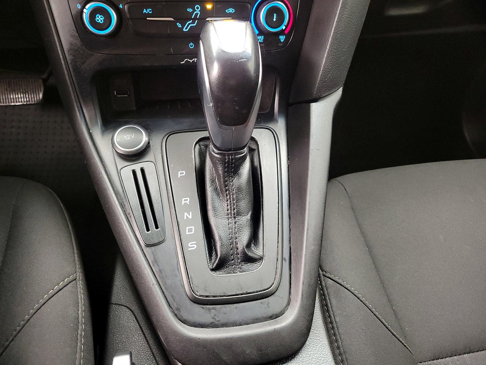 Thumbnail: 2016 Ford Focus - 15