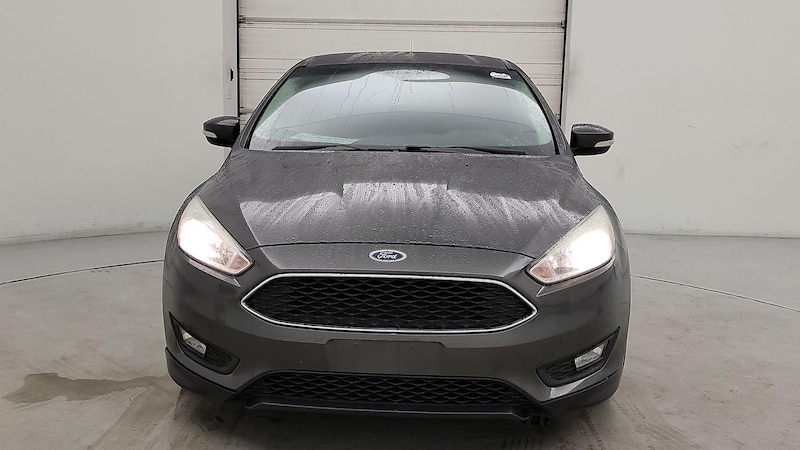 2016 Ford Focus SE 2