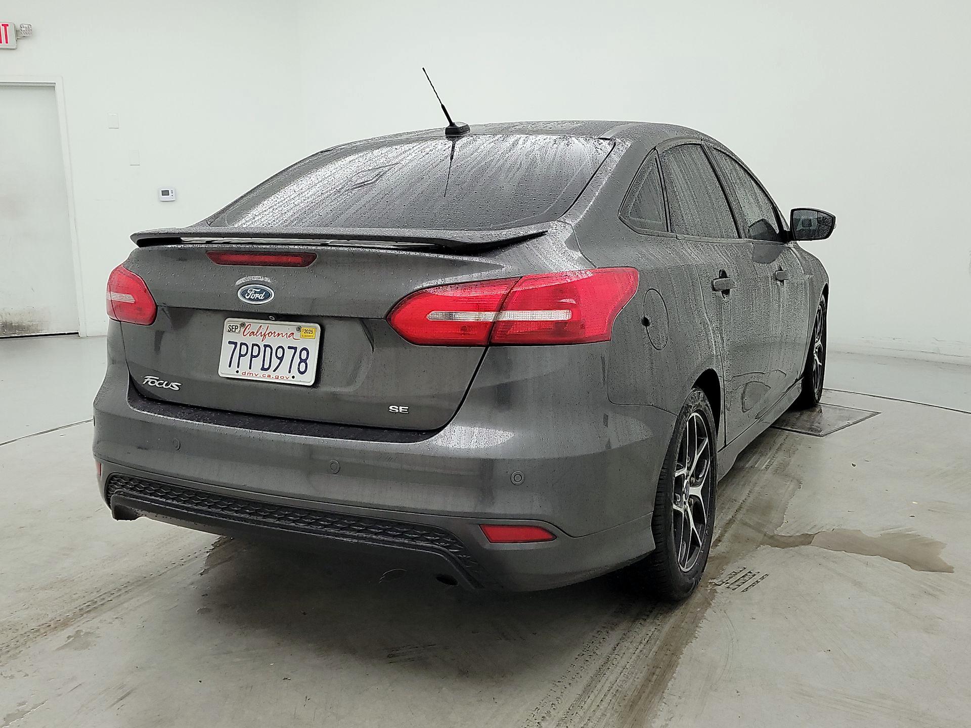 Thumbnail: 2016 Ford Focus - 5