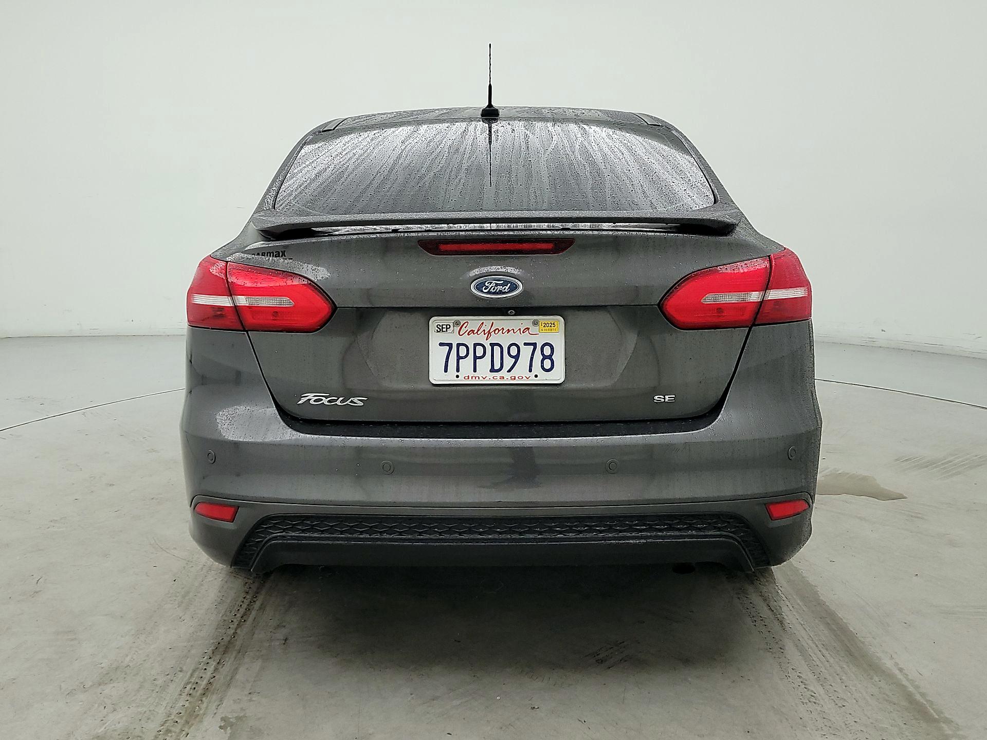 Thumbnail: 2016 Ford Focus - 6