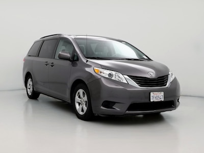 2014 Toyota Sienna LE -
                Los Angeles, CA