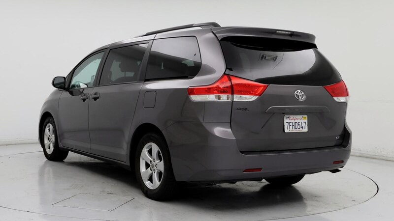 2014 Toyota Sienna LE 2