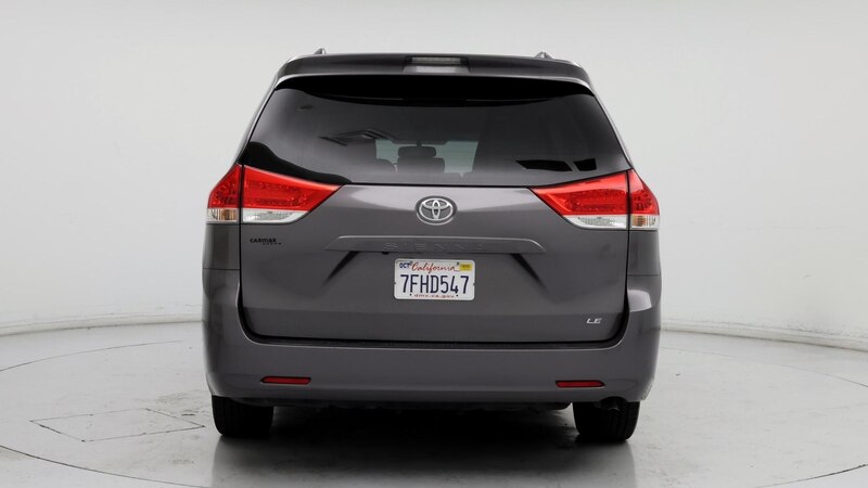 2014 Toyota Sienna LE 6