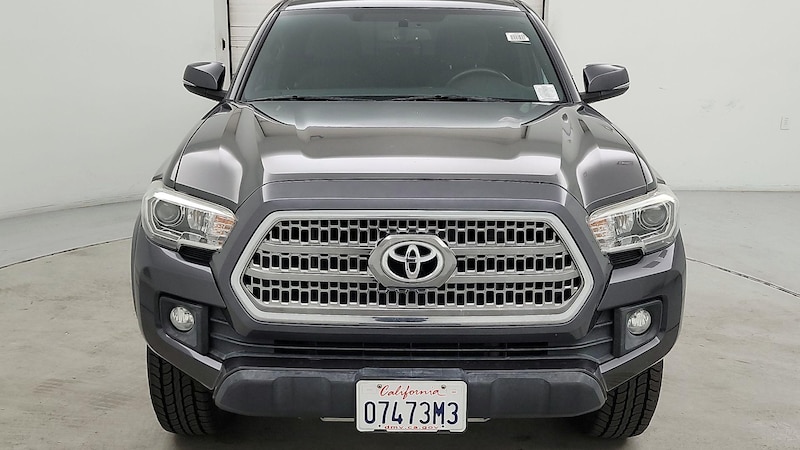 2017 Toyota Tacoma TRD Off-Road 2