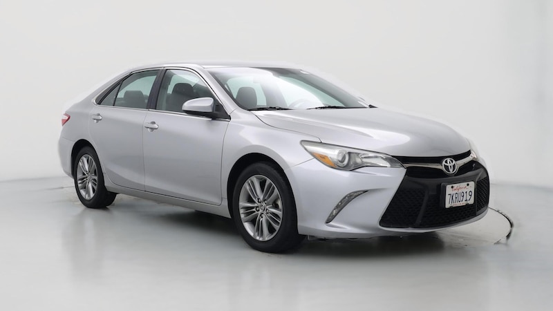 2015 Toyota Camry SE Hero Image