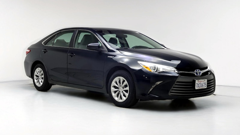 2017 Toyota Camry LE Hero Image