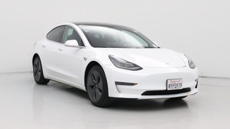 2019 Tesla Model 3 Standard Range Hero Image