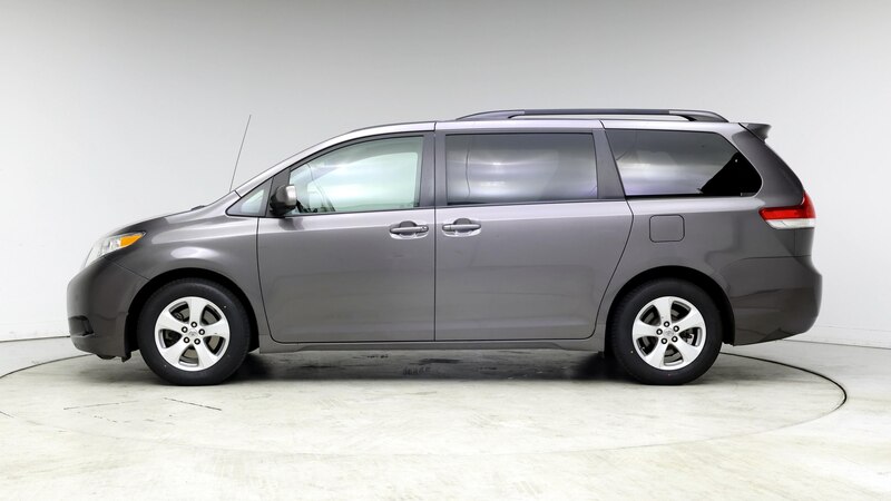 2014 Toyota Sienna LE 3