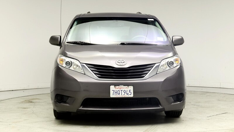 2014 Toyota Sienna LE 5