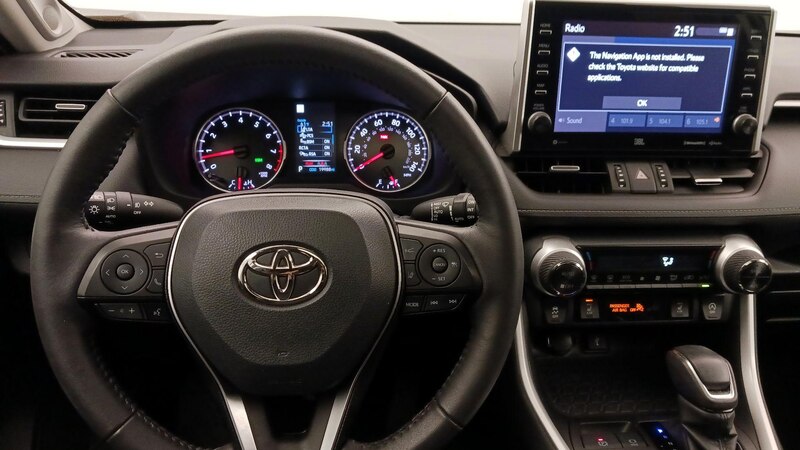 2022 Toyota RAV4 XLE Premium 10