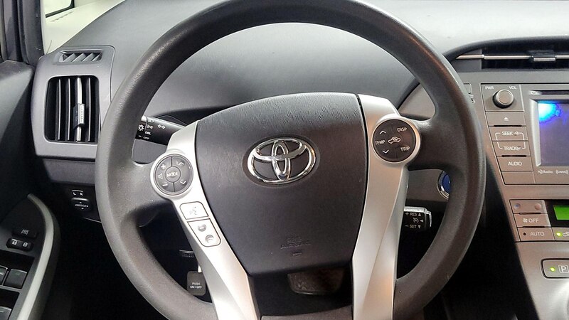 2013 Toyota Prius Three 10