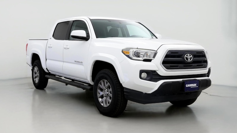 2016 Toyota Tacoma SR5 Hero Image