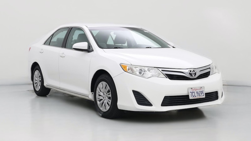 2014 Toyota Camry LE Hero Image