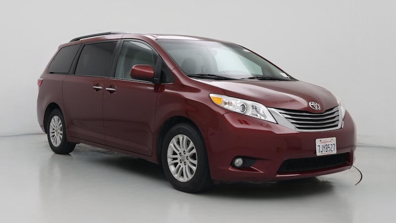 2015 Toyota Sienna XLE Hero Image