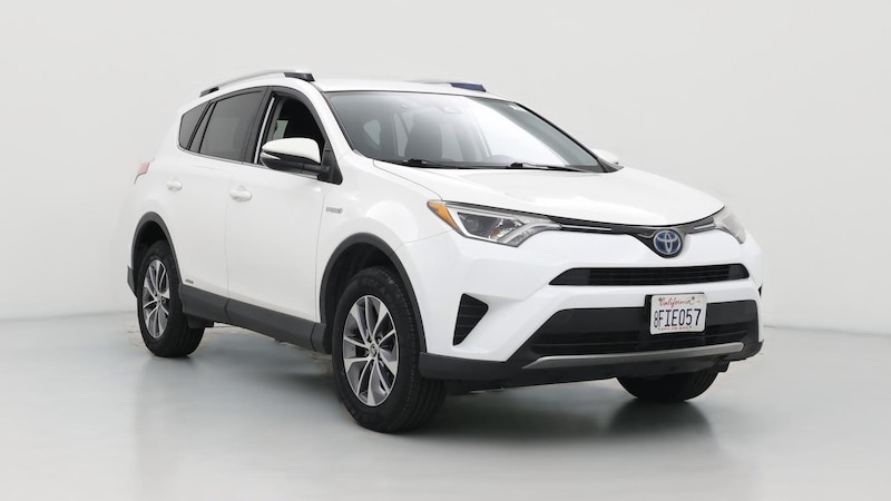 2017 Toyota RAV4 XLE Hero Image