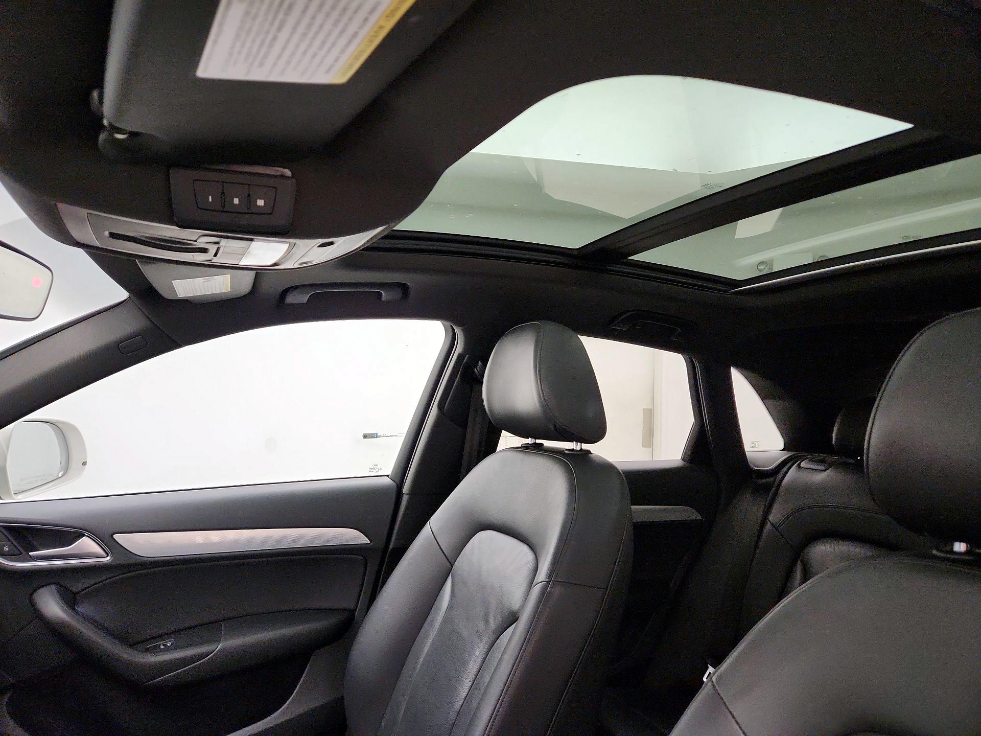 Thumbnail: 2018 Audi Q3 - 18