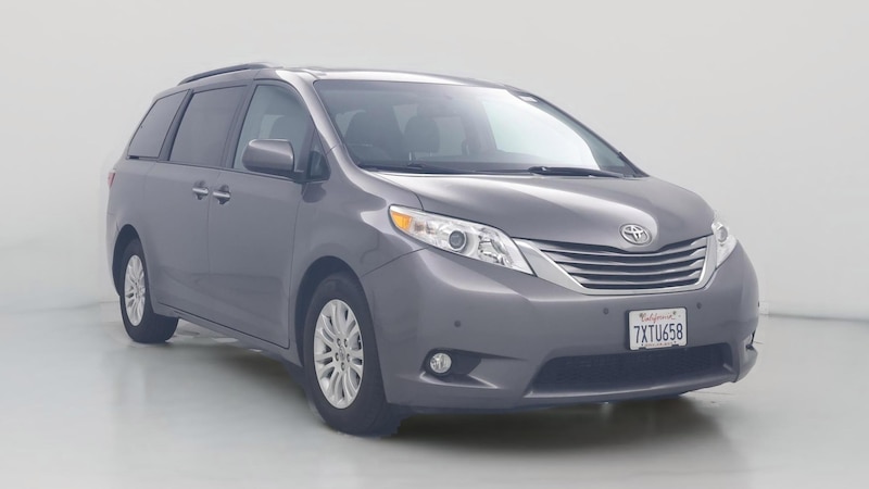 2017 Toyota Sienna XLE Hero Image