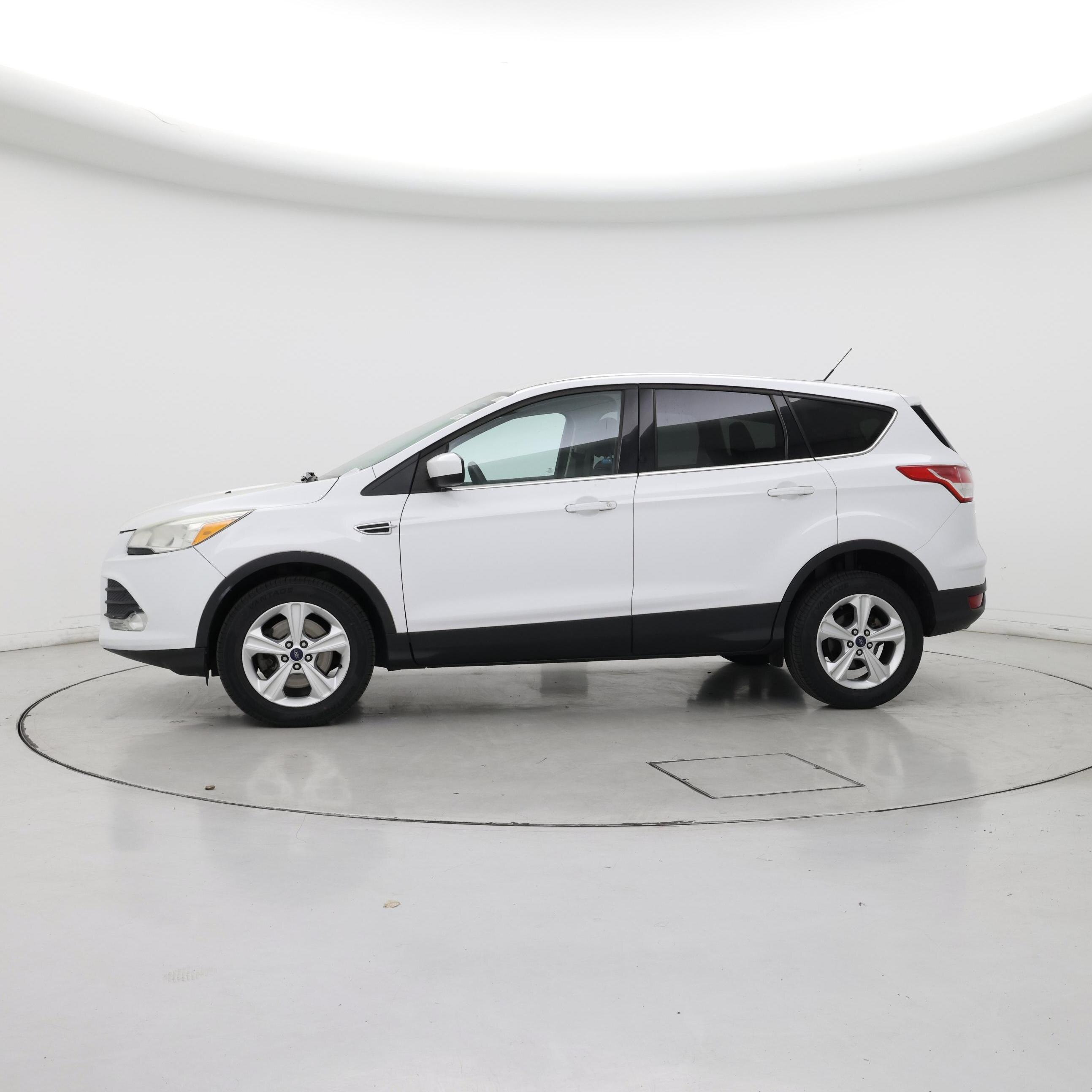 Thumbnail: 2016 Ford Escape - 3