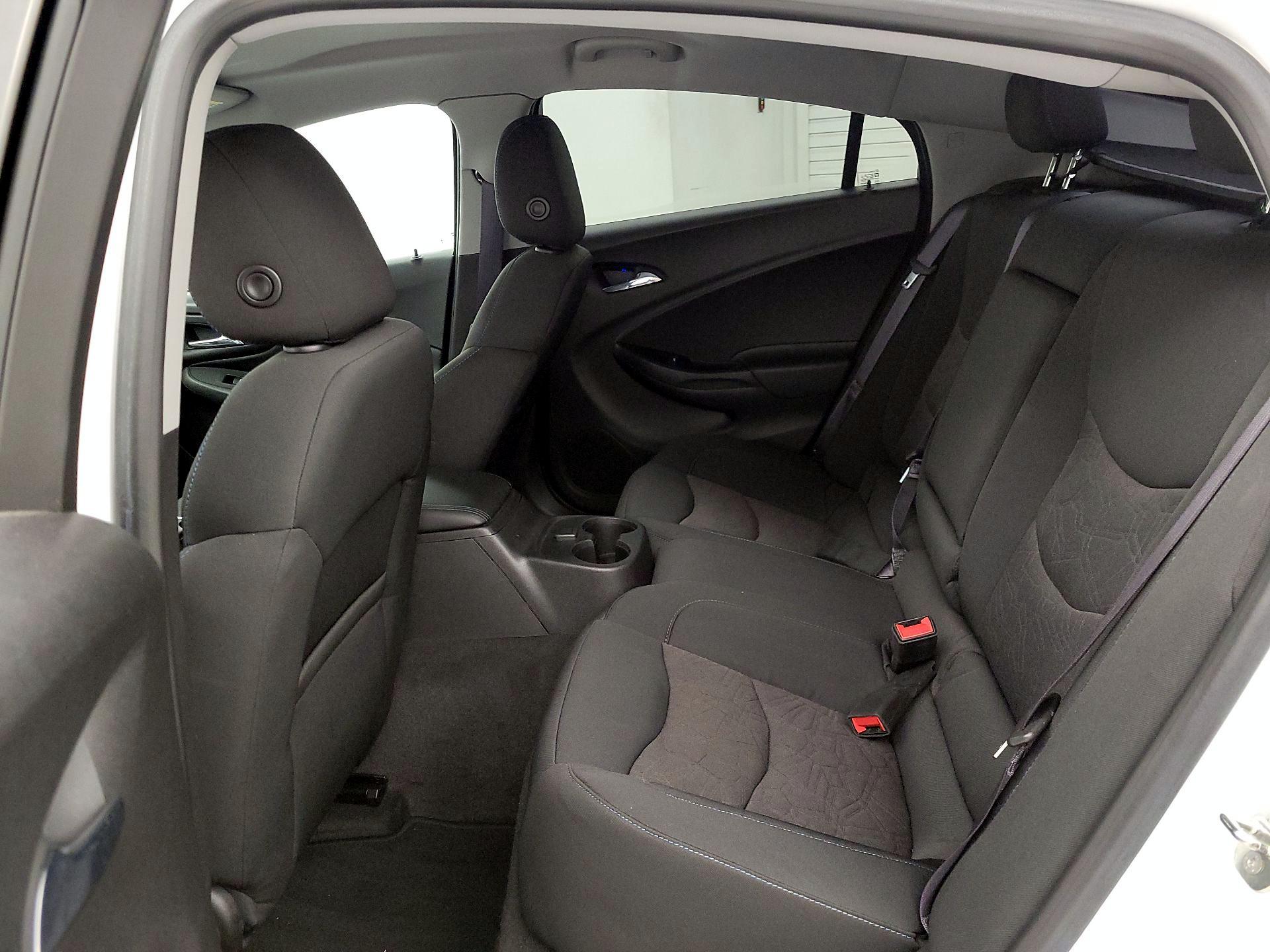 Thumbnail: 2016 Chevrolet Volt - 19
