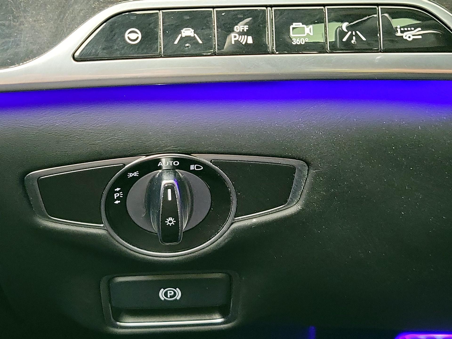 Thumbnail: 2016 Mercedes-Benz S-Class - 13