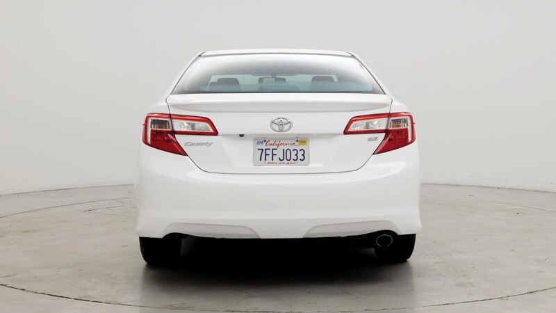 2014 Toyota Camry SE 6