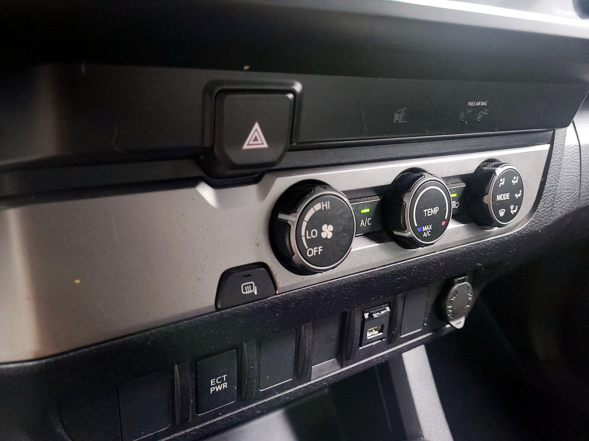Thumbnail: 2020 Toyota Tacoma - 15