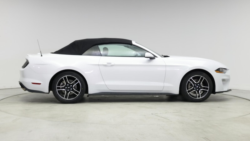 2022 Ford Mustang  7