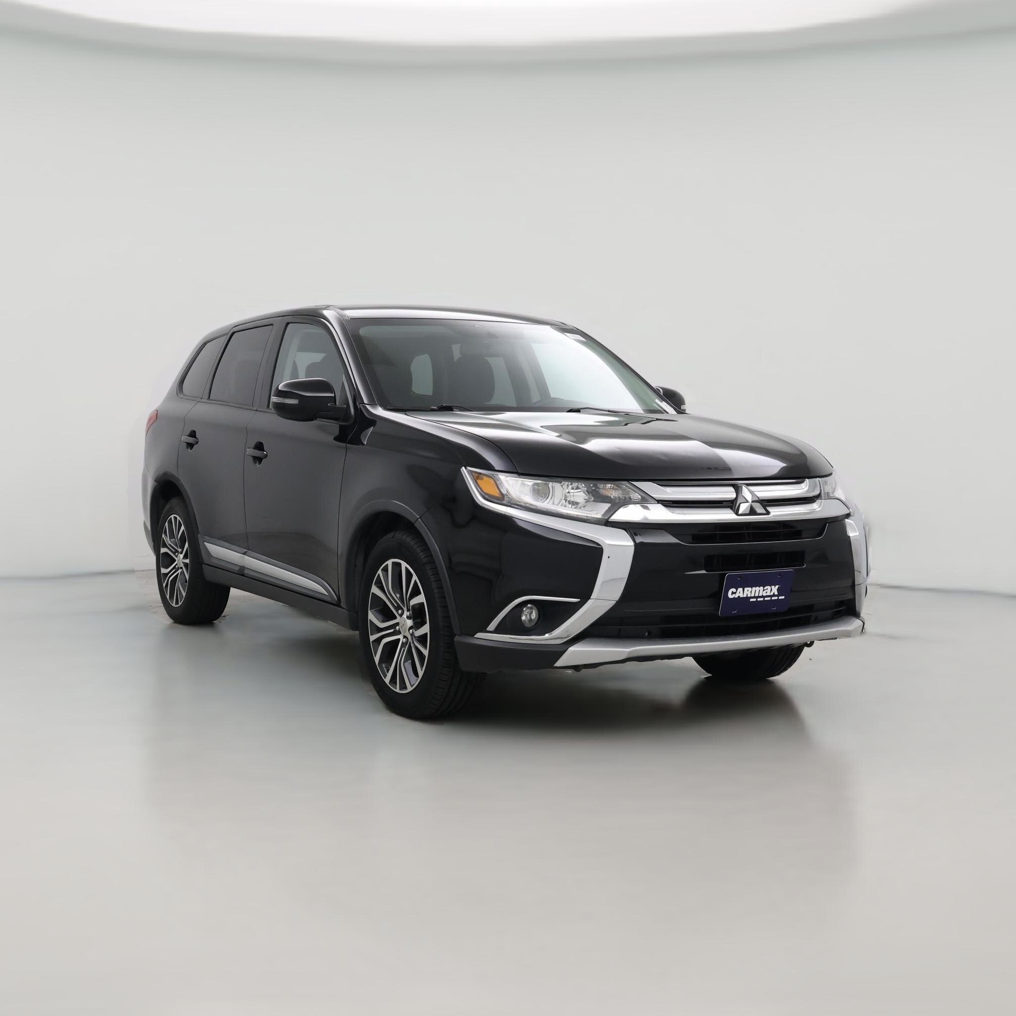 Thumbnail: 2017 Mitsubishi Outlander - 1